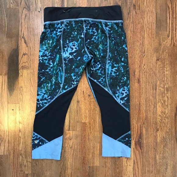 Lululemon Pace Rival Crops - Picture 2 of 4